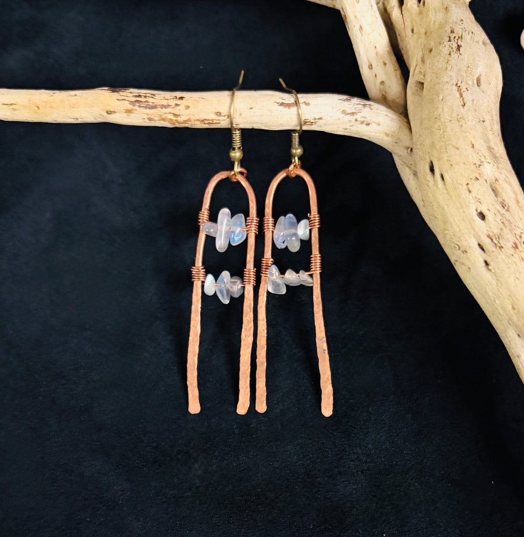 Narrow Hammered Copper & Labradorite Arch Earrings