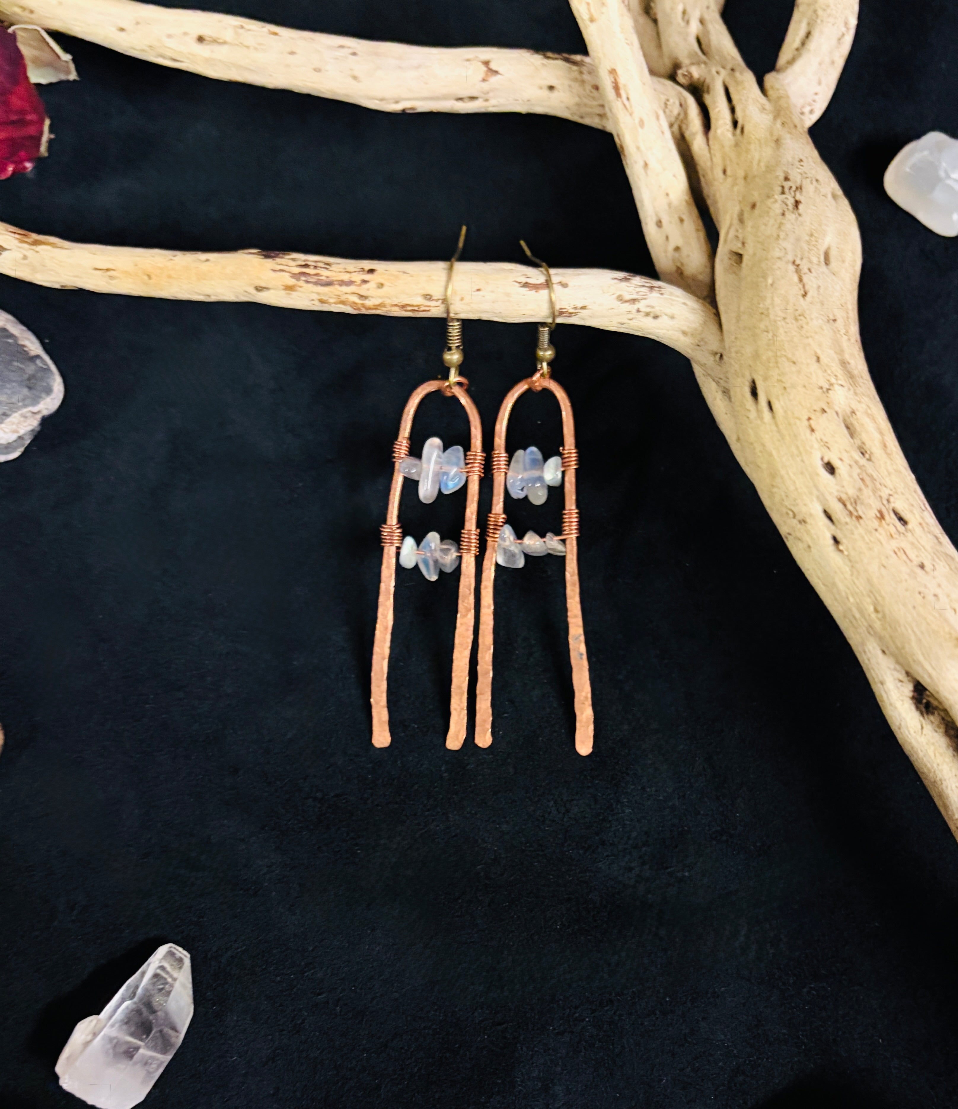 Narrow Hammered Copper & Labradorite Arch Earrings