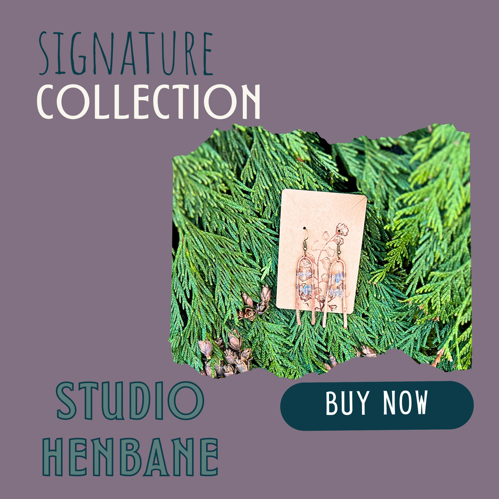 Narrow Hammered Copper Arch w/ Double Row of Aquamarines